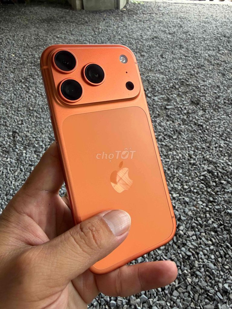 Thanh lý iPhone 17 Pro 256GB 2sim vật lý. Mua bán Điện thoại tại Quận 12 Tp Hồ Chí Minh được đăng bởi Kim Long Mobile hàng thanh lý hình 1