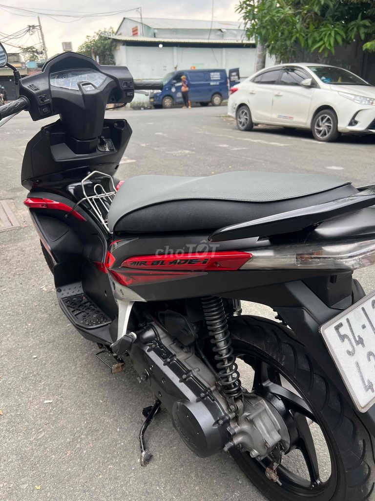 Honda Air Blade fun Thái mới 95%💥BSTP💥CÓ BẢO HANH. Mua bán Xe máy tại Quận Tân Phú Tp Hồ Chí Minh được đăng bởi XE MÁY QUANG LẬP hình 5