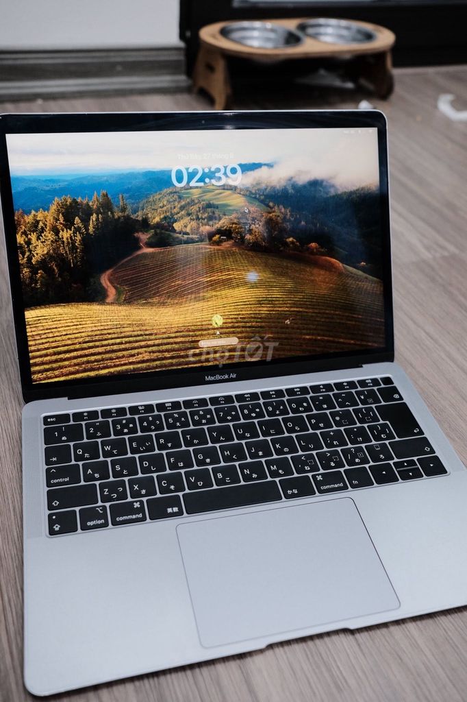 Apple Macbook Air 2019 i5 8GB/256GB Xám. Mua bán Laptop tại Quận Ba Đình Hà Nội được đăng bởi Hội Đồ Điện Tử hình 1