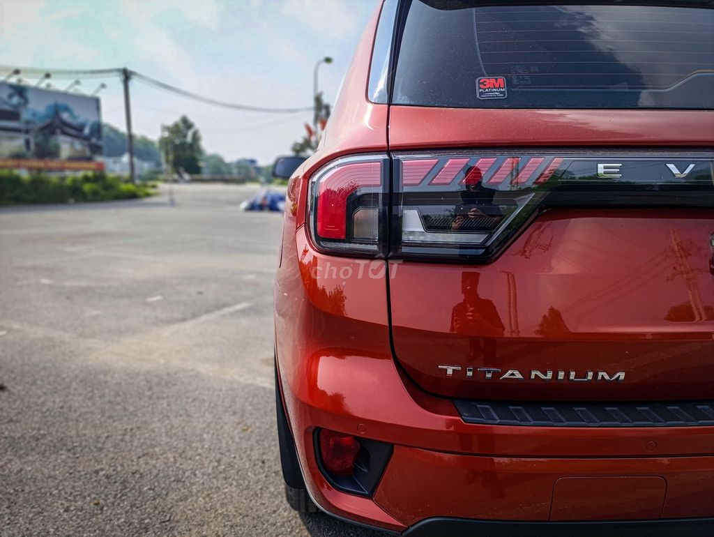 Ford Everest Titanium 2WD 2022 Красный 40000 км
