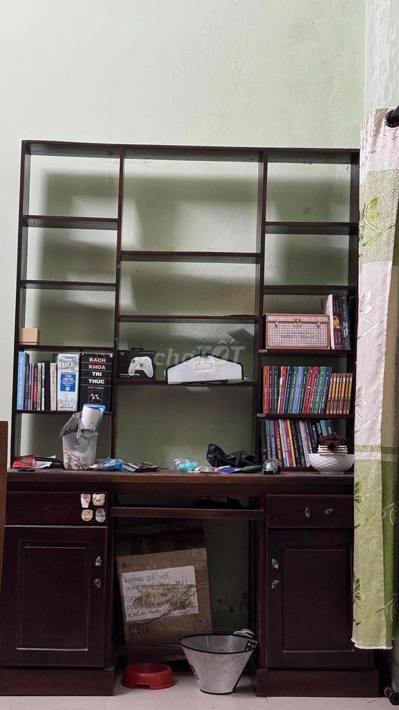 Kệ sách gỗ cổ điển Nâu 1.5m. Mua bán Tủ, kệ gia đình tại Thị xã Hương Thủy Thừa Thiên Huế được đăng bởi PhươngThảo Lê hình 1