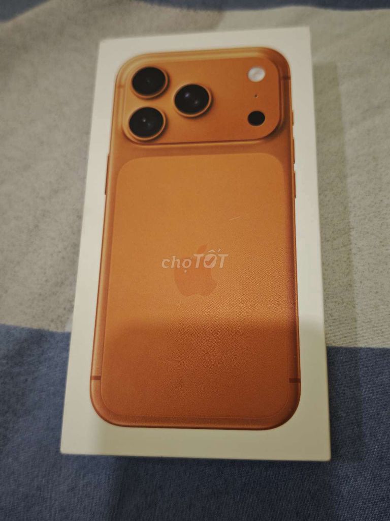 Apple iPhone 17 Pro 256GB Cam. Mua bán Điện thoại tại Huyện Gia Lâm Hà Nội được đăng bởi Tuan Chu hình 1