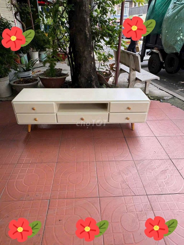 Kệ tivi Gỗ Trắng kem . Mua bán Tủ, kệ gia đình tại Quận 12 Tp Hồ Chí Minh được đăng bởi Hồng Giang hình 1