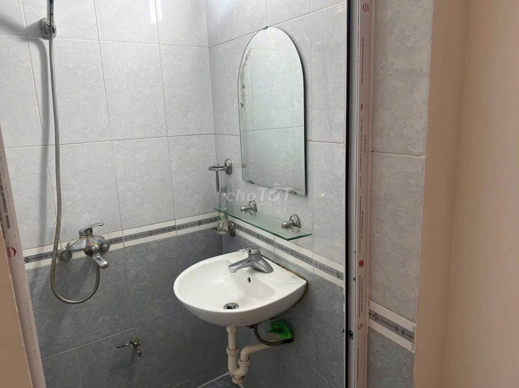 Cho thuê nhà nguyên căn 5 tầng 4 ngủ đủ đồ Đống Đa