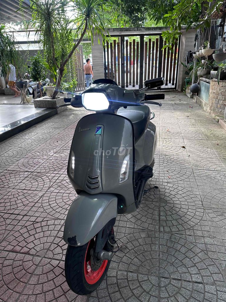 Cần bán xe Vespa Sprint 2018. Mua bán Xe máy tại Quận Liên Chiểu Đà Nẵng được đăng bởi ANH THƯ  hình 1