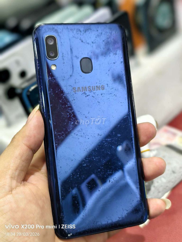 Samsung Galaxy A20 Xanh Đã sử dụng. Mua bán Điện thoại tại Quận Tân Bình Tp Hồ Chí Minh được đăng bởi Táo Bán Lổ hình 1