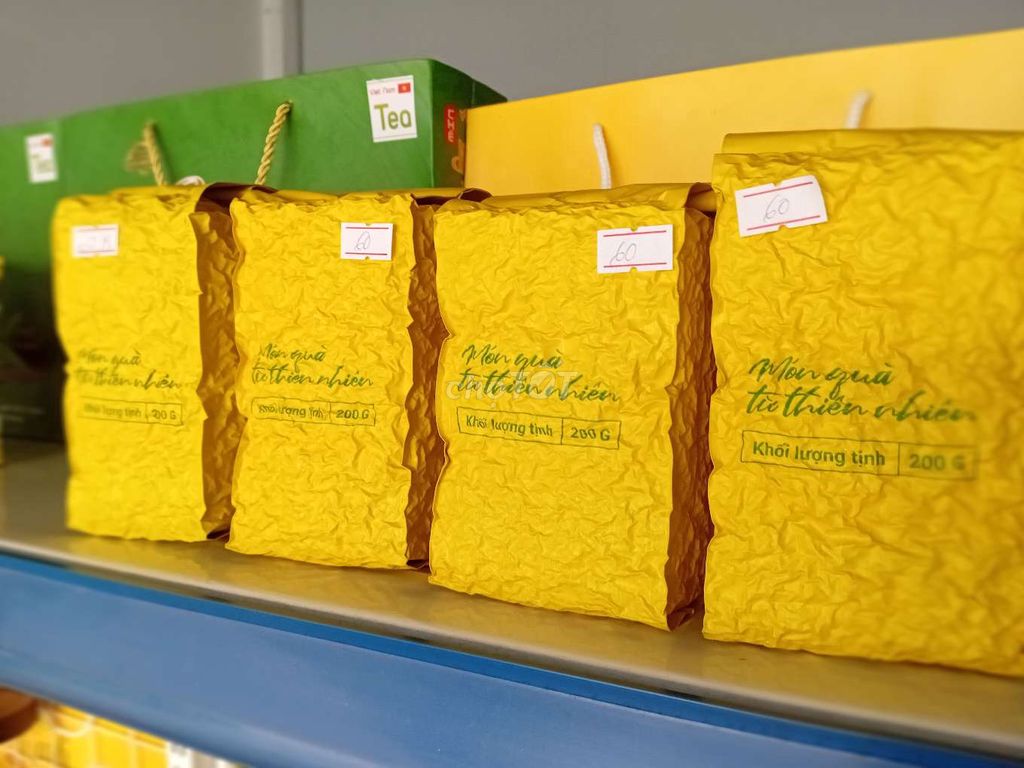Trà Thái nguyên 200gr, bao bì vàng. Mua bán Đồ ăn, thực phẩm và các loại khác tại Huyện Vĩnh Tường Vĩnh Phúc được đăng bởi HOÀNG HƯỜNG hình 1