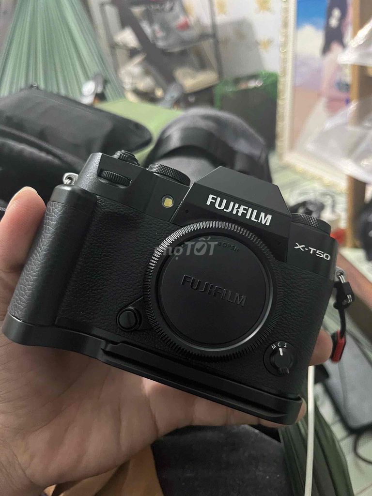 body fujifim xt50 99.9% full box pk mới mua 4t. Mua bán Máy ảnh, Máy quay tại Thành phố Cà Mau Cà Mau được đăng bởi Mario hình 1