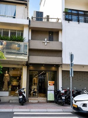 Rent · 2 bd · 100 м² · Quận 1, ул. Đường Lê Thị Riêng