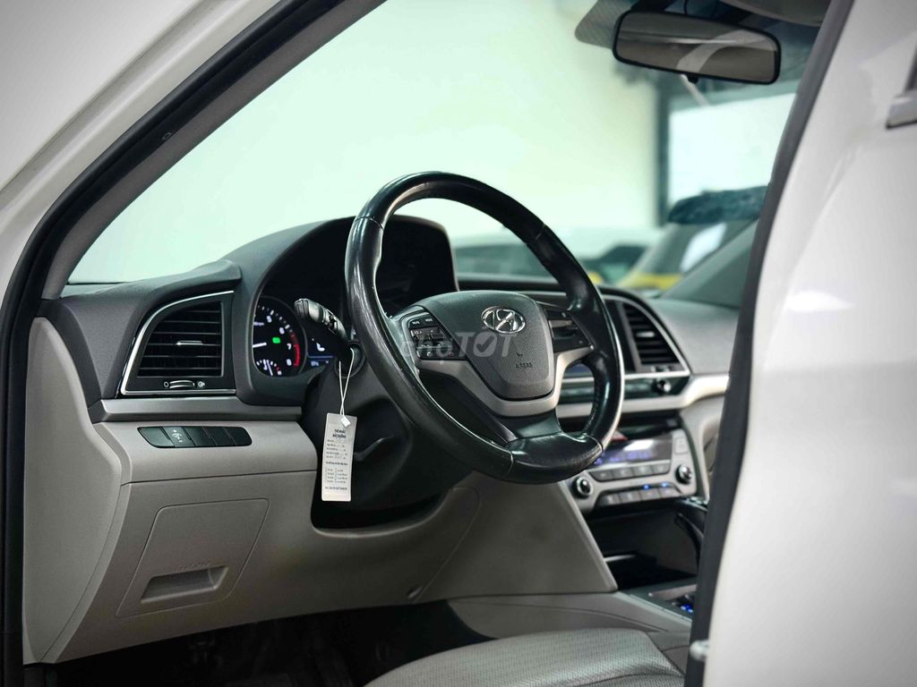 Hyundai Elantra GLS 1.6AT 2017 siêu đẹp. Mua bán Ô tô tại Thành phố Thủ Đức Tp Hồ Chí Minh được đăng bởi Nguyen Trung hình 11