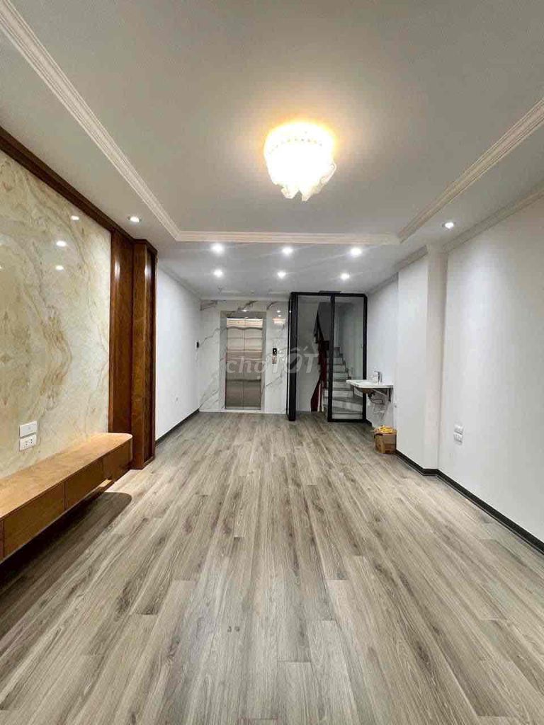 Víp! Nhà mới thang máy 40m2*6T phô Khương Hạ, Ngõ thông kinh doanh