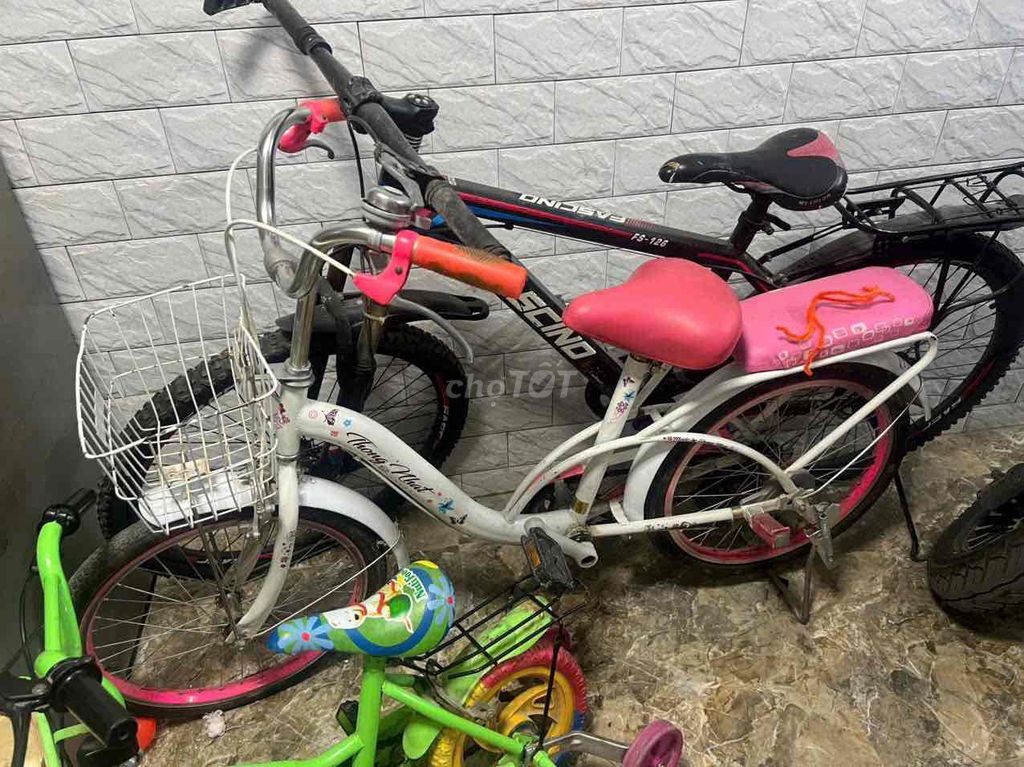 nhà thừa xe đạp pass cho ai cần. Mua bán Mẹ và bé tại Quận Đống Đa Hà Nội được đăng bởi Su su  hình 1