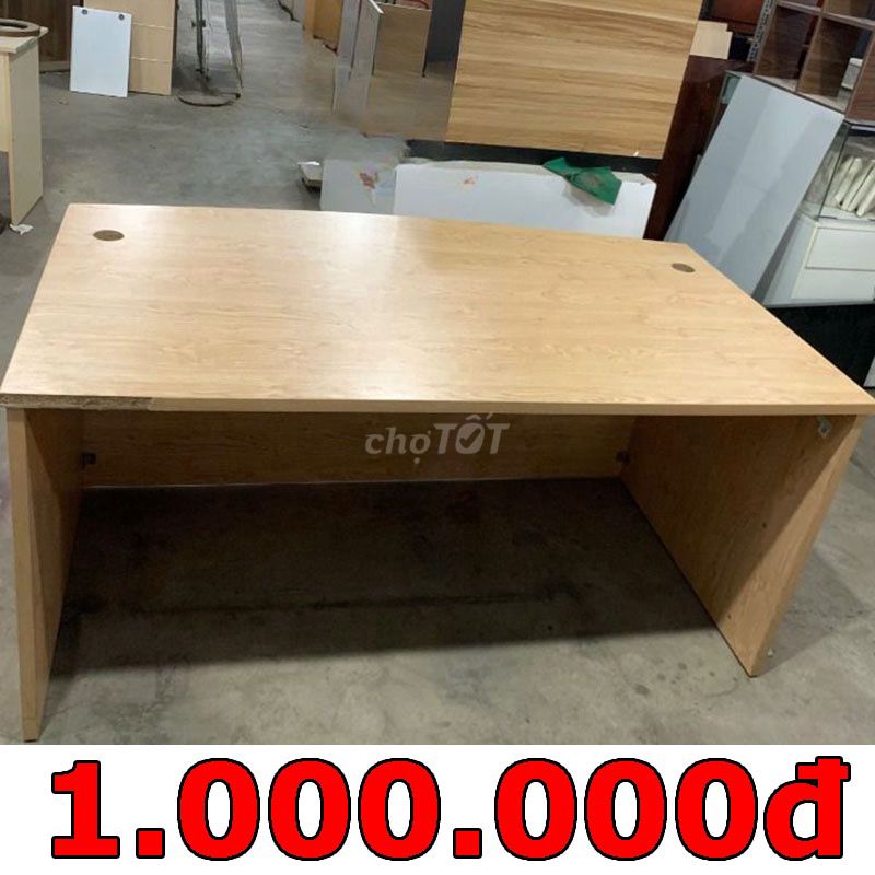 Bàn Làm Việc Giám Đốc Gỗ Công Nghiệp Đẹp 90%. Mua bán Bàn ghế tại Quận 11 Tp Hồ Chí Minh được đăng bởi Thanh lý HD hình 1