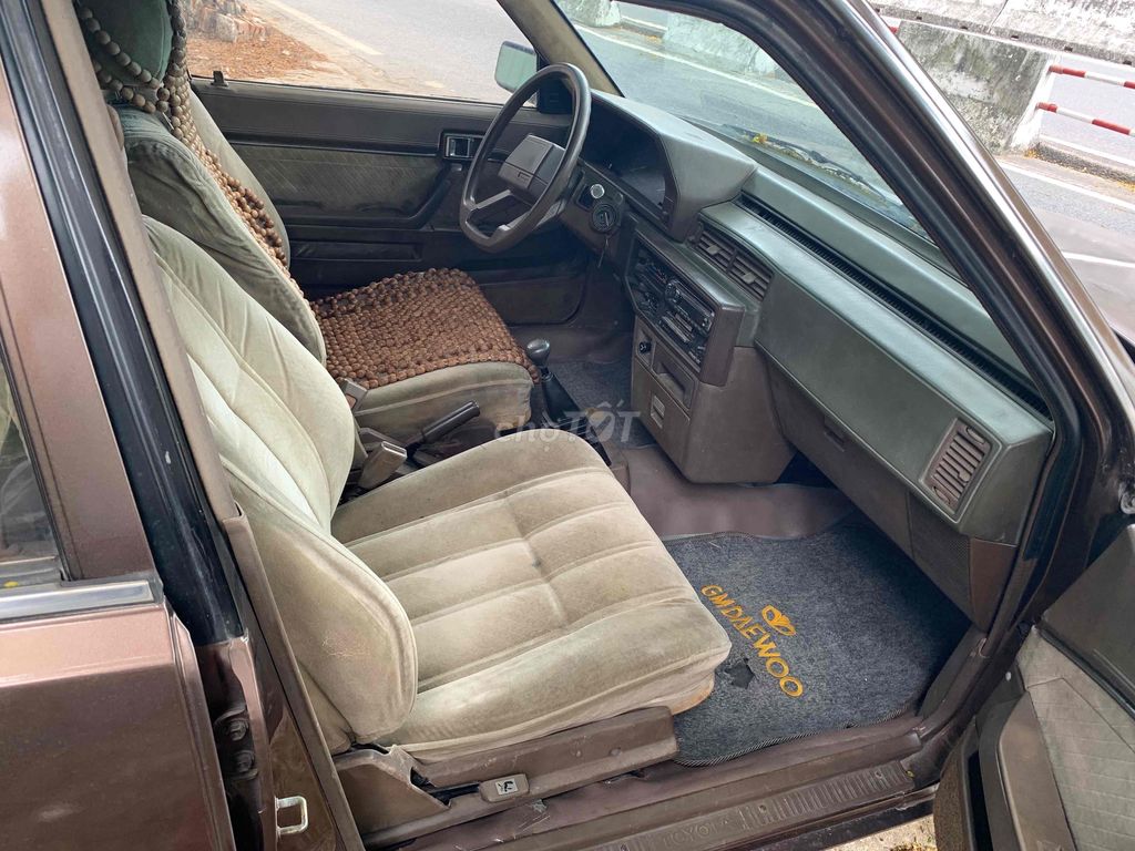 Toyota camry 1981-1985. Mua bán Ô tô tại Thành phố Nha Trang Khánh Hòa được đăng bởi A Luân hình 8