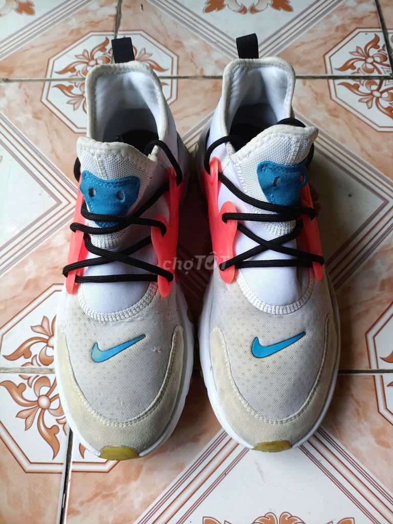 Nike React Presto BQ4002-101 Size 40 25cm