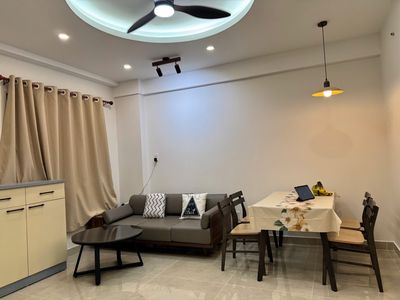 CHO THUÊ CHUNH CƯ TÔN THẤT THUYẾT, 2PN 2WC, FULL NT ĐẸP