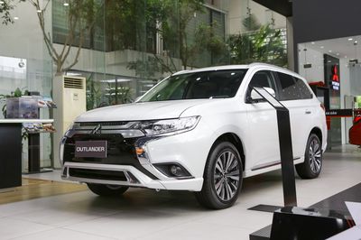 Mitsubishi Outlander 2024  - Xả kho giảm sâu 100tr. Mua bán Ô tô tại Quận Long Biên Hà Nội được đăng bởi Mitsubishi Long Biên