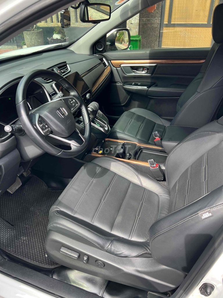 Honda CR V 2020 1.5L - 80000 km. Mua bán Ô tô tại Quận 10 Tp Hồ Chí Minh được đăng bởi Nguyễn Bình hình 3