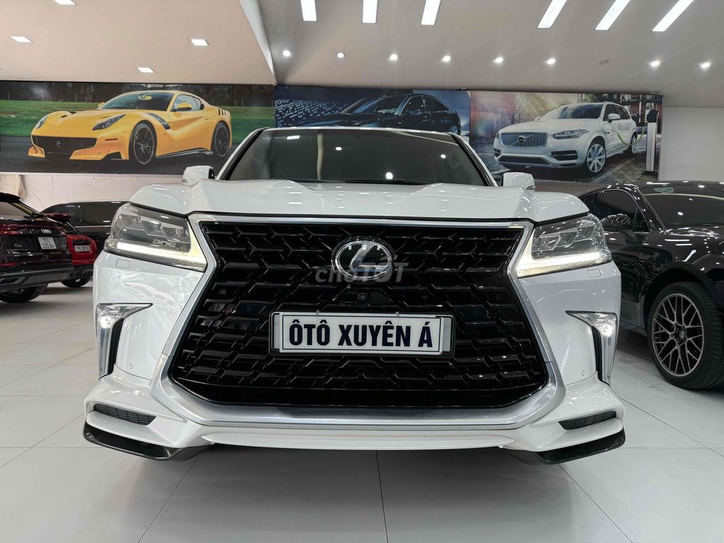 Lexus LX570 2018 Trắng 93000 km. Mua bán Ô tô tại Quận Tân Bình Tp Hồ Chí Minh được đăng bởi Nguyễn Văn Lâm hình 1