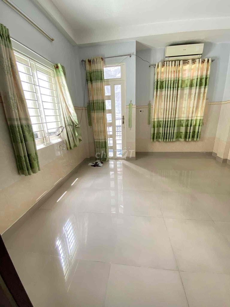 🏘 nhà cho thuê. hẻm 137 âu dương Lân p3q8