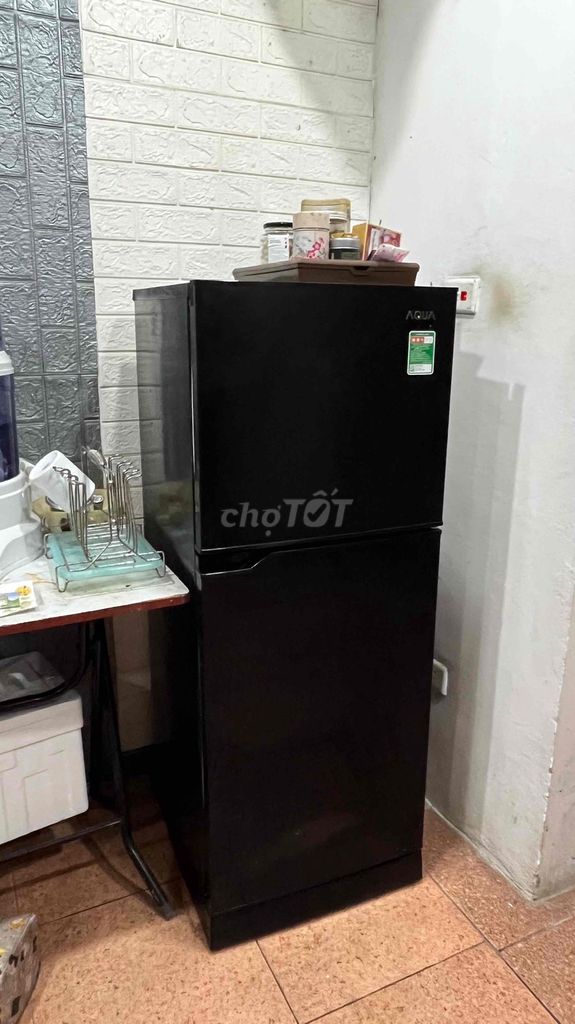 Tủ lạnh Aqua 130L Đen. Mua bán Tủ lạnh tại Quận Ba Đình Hà Nội được đăng bởi Hà Phương Nguyễn hình 1