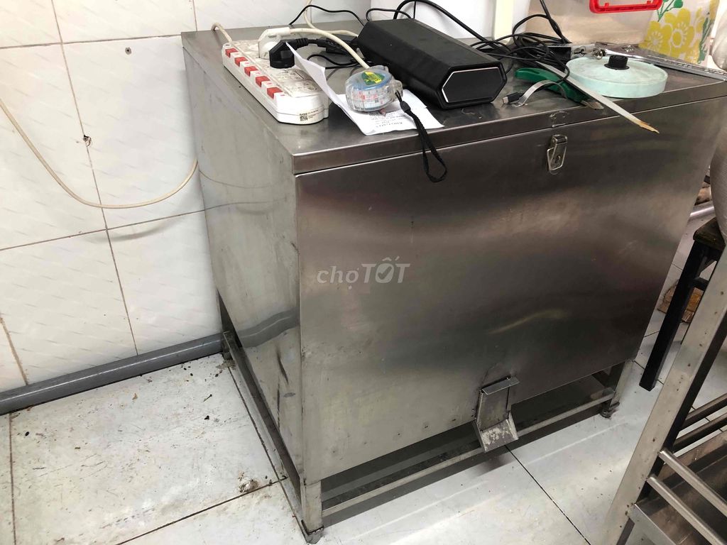 Thanh lý thùng đựng gạo inox 304. Mua bán Dụng cụ nhà bếp tại Huyện Nhà Bè Tp Hồ Chí Minh được đăng bởi Mr. Phương hình 1