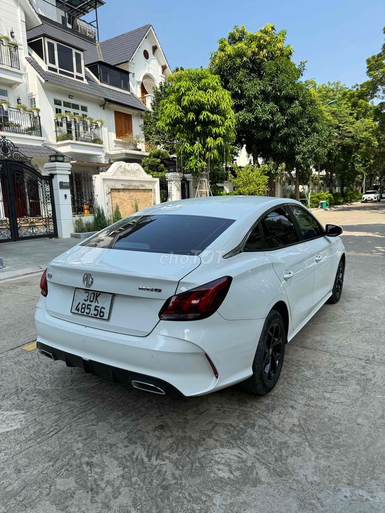 MG MG 5 2023 Таиланд Белый 36000 км