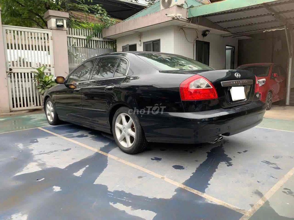 Infiniti Q45, черный, автомат, 5 мест