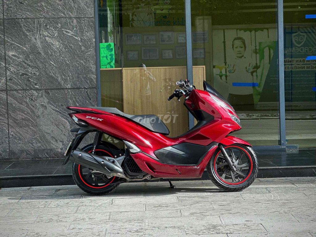 Honda PCX125 2022 Đỏ pha lê nguyên zin 29D2. Mua bán Xe máy tại Quận Ba Đình Hà Nội được đăng bởi Xe Máy Nam Thi hình 3