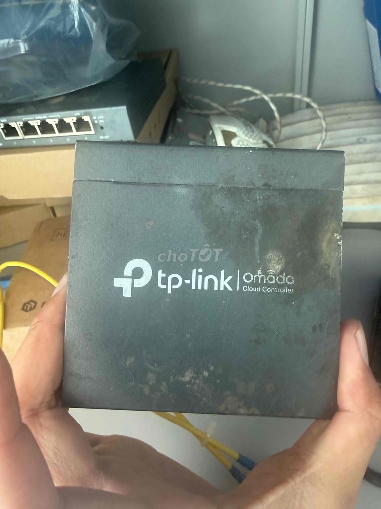 Bộ điều khiển mạng TP-Link Omada Cloud Controller. Mua bán Phụ kiện (Màn hình, Chuột...) tại Quận 12 Tp Hồ Chí Minh được đăng bởi cường hình 1