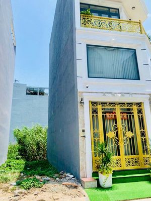 Bấn Lô Đất 130m2 - Mặt Tiền Trường Học - Đầu Tư Sớm, Tương Lai Hốt Bạc. Mua bán đất tại Huyện Đức Hòa Long An được đăng bởi Ngọc Tuấn