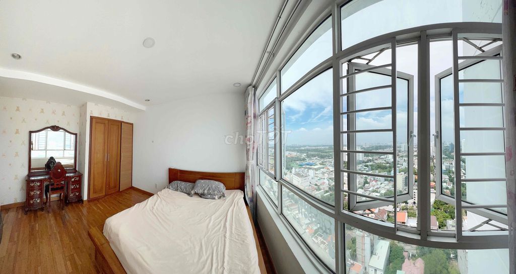 CĂN HỘ VIEW CAO FULL NT TRONG CĂN PENTHOUSE GIÁ RẺ - HIỆN ĐẠI -SÁT Q7