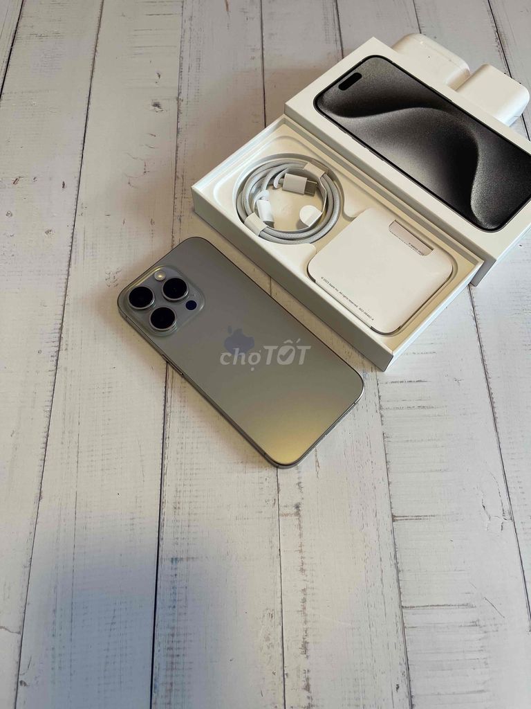 iPhone 15 Pro 128G QTế Zin Bền Đẹp Xài Tốt Pin 93%. Mua bán Điện thoại tại Quận 3 Tp Hồ Chí Minh được đăng bởi Hủ Tiền May Mắn hình 1