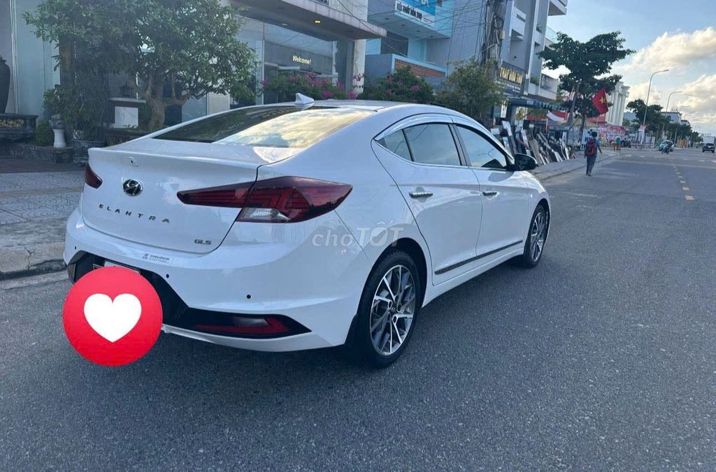 Bán Elantra 2.0AT  bản full. Mua bán Ô tô tại Quận Cẩm Lệ Đà Nẵng được đăng bởi Na hình 3