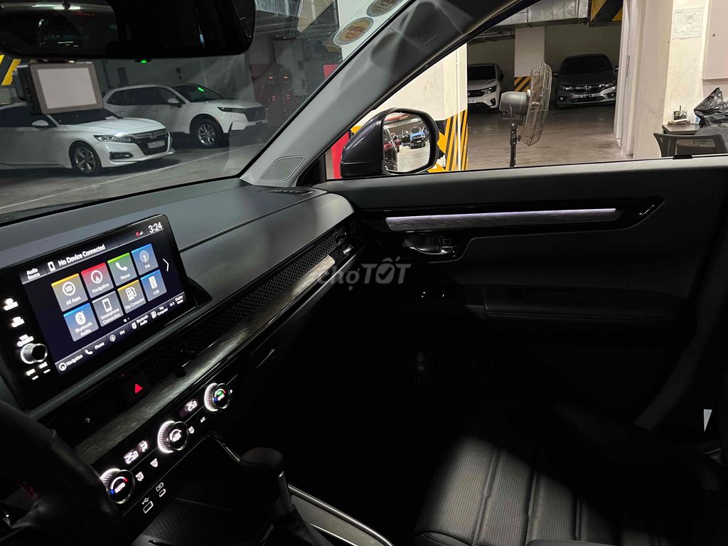 CRV L 2 CẦU AWD 2025, SIÊU LƯỚT, TIẾT KIỆM 180Tr. Mua bán Ô tô tại Quận 7 Tp Hồ Chí Minh được đăng bởi SHOWROOM HONDA ÔTÔ QUẬN 7 hình 11