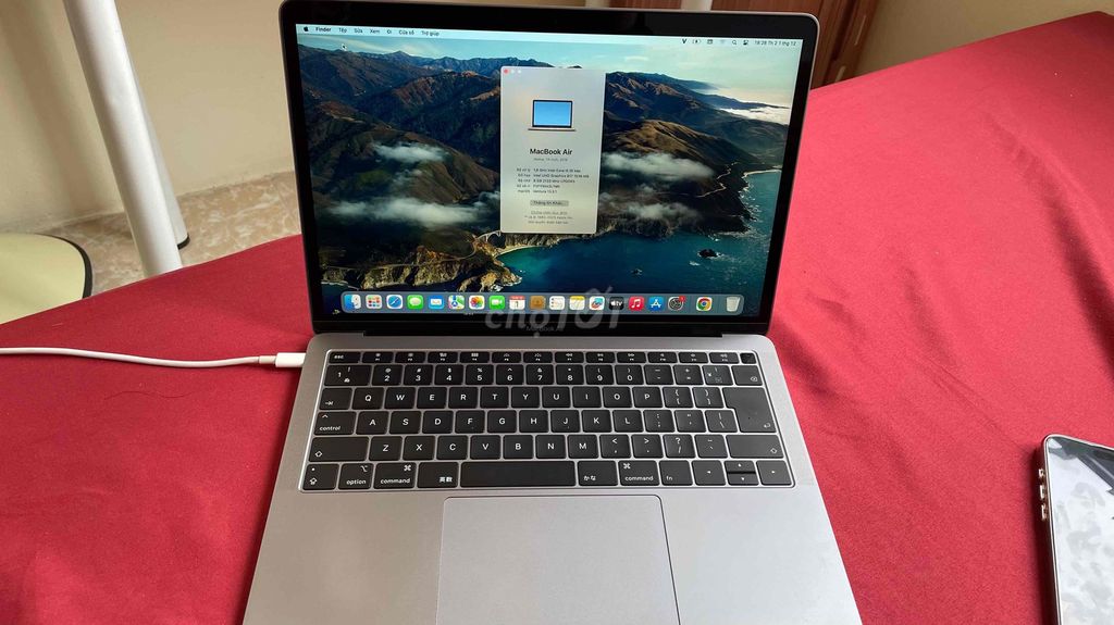 E cần bán  MacBook Air 2019 i5 8GB/256GB. Mua bán Laptop tại Quận Cầu Giấy Hà Nội được đăng bởi Hoale hình 1