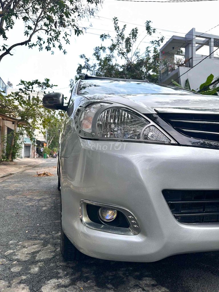 Toyota Innova 2010 G - 254000 km