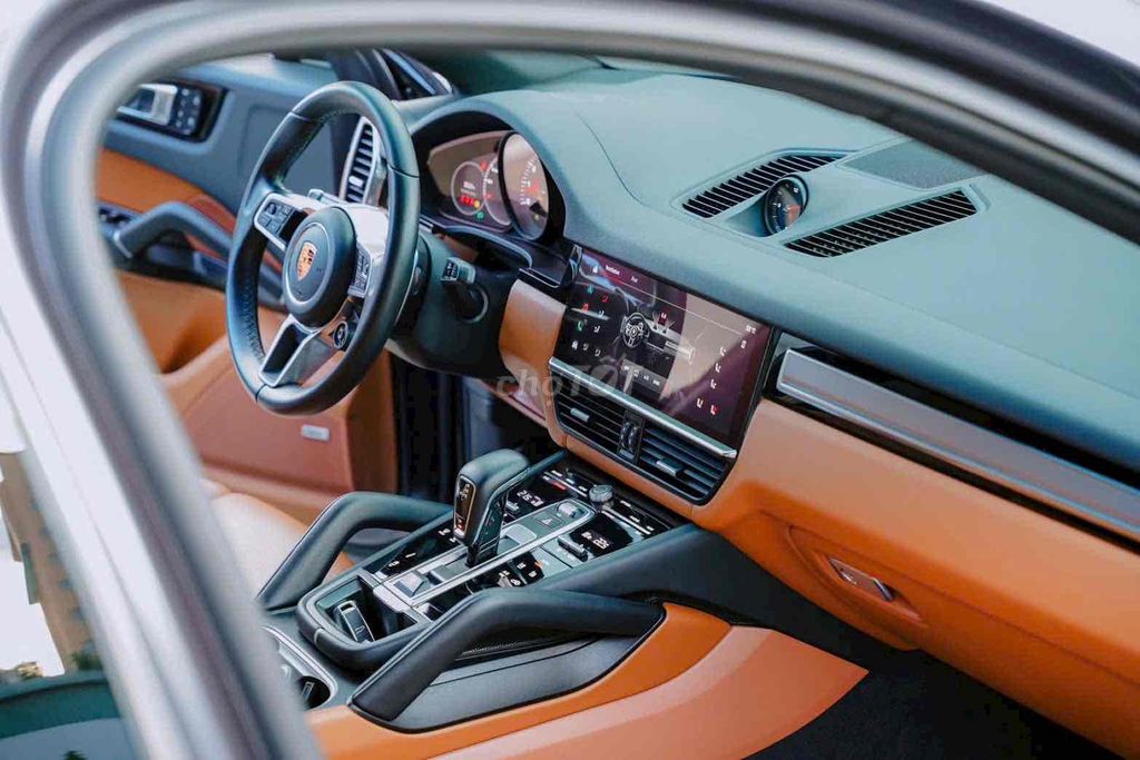 Porsche Cayenne  Coupe Platinum Edition 2022. Mua bán Ô tô tại Quận Tân Bình Tp Hồ Chí Minh được đăng bởi GREENWAY AUTO hình 4