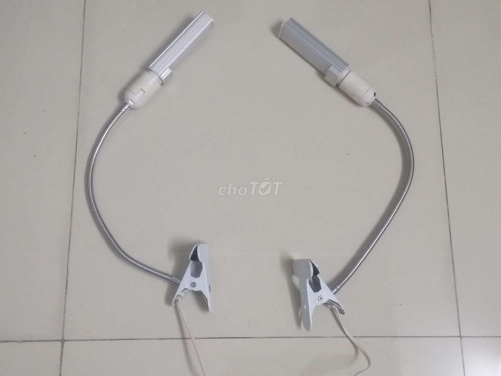 Đèn kẹp bàn Vàng Trắng Mới. Mua bán Đèn tại Thành phố Thủ Đức Tp Hồ Chí Minh được đăng bởi Bao Anh Deco hình 1