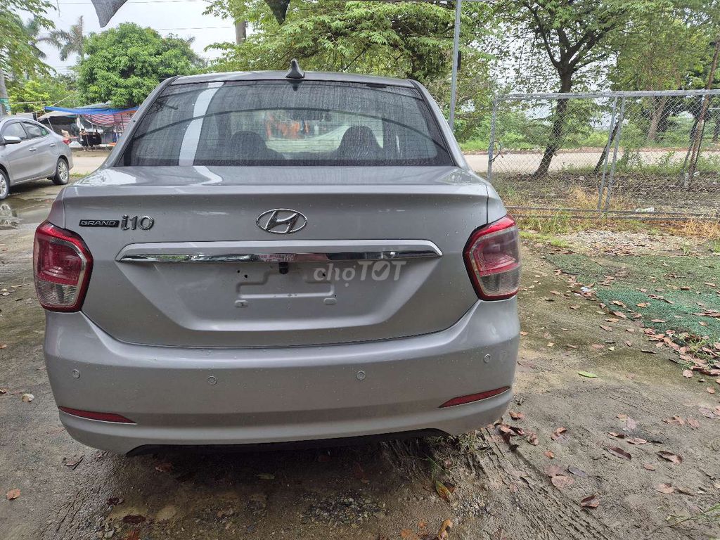 2015 - 11 km. Mua bán Ô tô tại Huyện Mê Linh Hà Nội được đăng bởi SIÊU THỊ Ô TÔ CŨ HOÀNG CỪ  hình 6