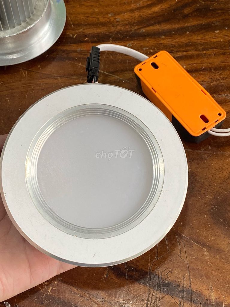Đèn Led âm trần giá rẻ tiện ích. Mua bán Đèn tại Thành phố Cà Mau Cà Mau được đăng bởi Điện máy Cà Mau hình 1