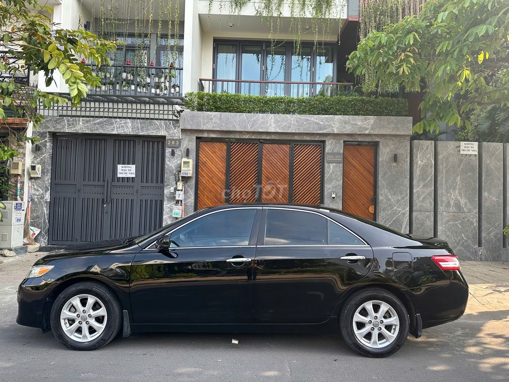 Toyota Camry 2010 LE 2.5 - 126000 km