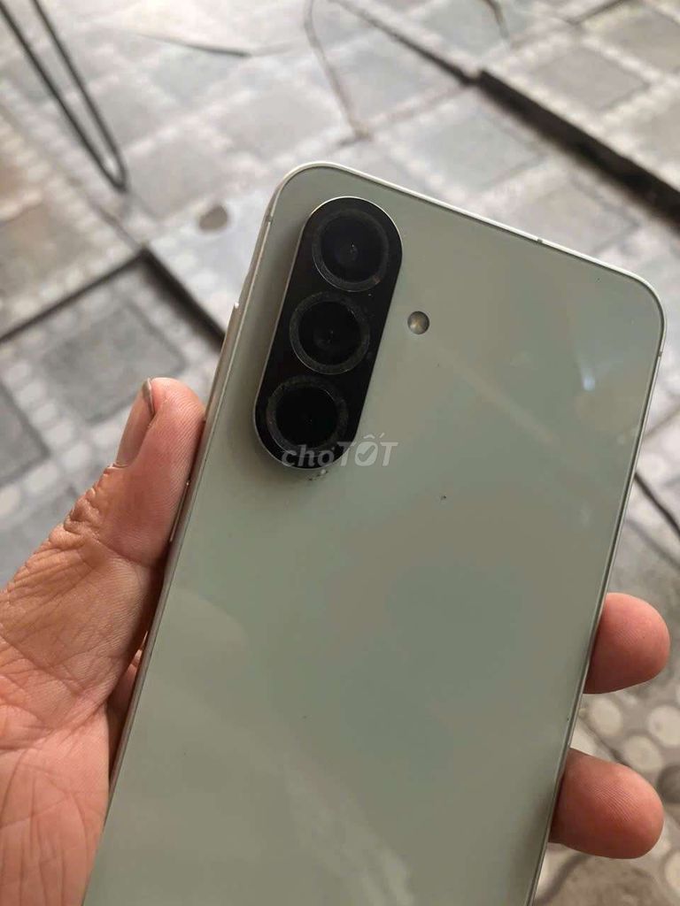 Samsung Galaxy A56 5G Xám Zin all. Mua bán Điện thoại tại Quận 7 Tp Hồ Chí Minh được đăng bởi bảo minh hình 1