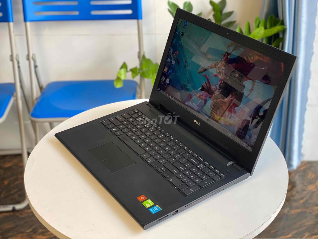 Dell Inspiron 3542 laptop chơi game LMHT, Vẽ Corel