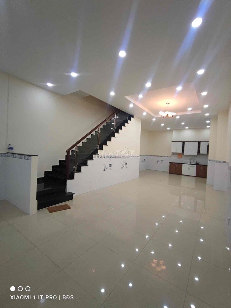 Аренда · 5 комн. · 67 м² · Thành phố Thủ Đức, ул. Đường Quốc lộ 13