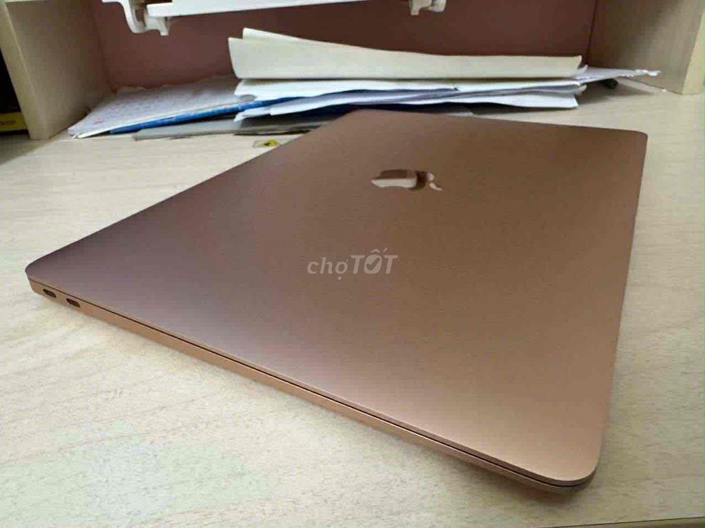 em cần bán mac air m1 ạ. Mua bán Laptop tại Quận Cầu Giấy Hà Nội được đăng bởi Trang hình 1