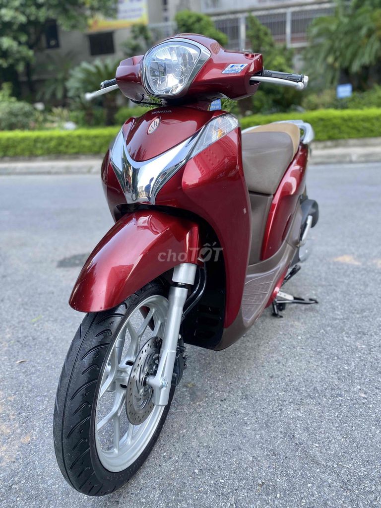 SHmode 125 smartkey 2017 - vỏ zin - máy zin. Mua bán Xe máy tại Quận Hoàng Mai Hà Nội được đăng bởi Xe Máy Quân Oanh  hình 5