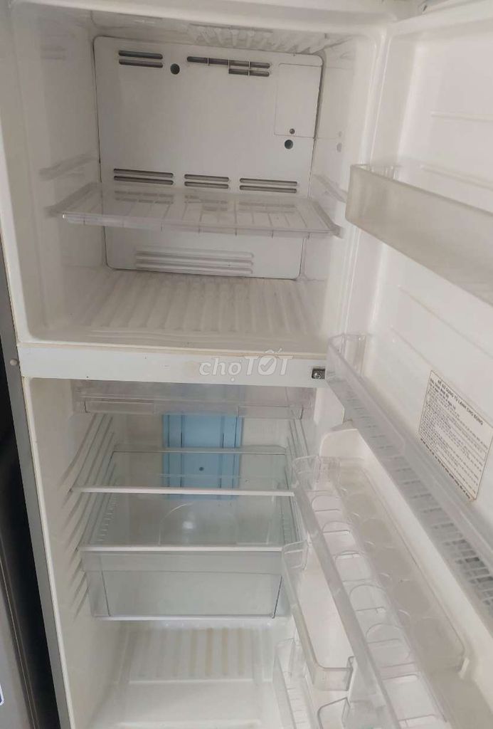Tủ lạnh Toshiba 200 lít đẹp
