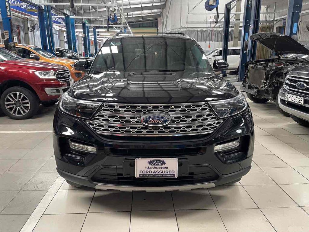 Ford Explorer 2022 Tiêu chuẩn - 25000 km