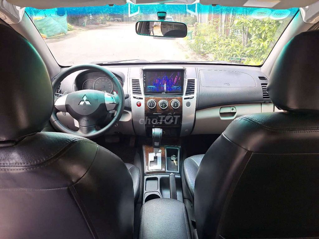 Mitsubishi Pajero Sport 2016 3.0AT 4×2 mau trang. Mua bán Ô tô tại Quận Bình Thạnh Tp Hồ Chí Minh được đăng bởi Hà Trọng Tèo  hình 3